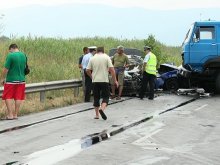 Два преобърнати ТИР-а затвориха магистрала "Тракия" край Пловдив