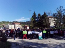Протест затвори път Е79 към Дунав мост 2