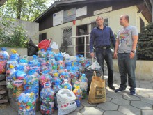 Събраха близо 100 килограма пластмасови капачки в Пловдив