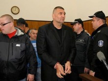 Райфъла се разплака в съда: Не ми дават да пикая, разкъсаха ми сакото