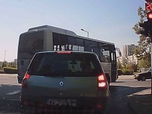 До шефовете на градския транспорт в Пловдив: Озаптете си шофьорчетата, преди да е станало късно!