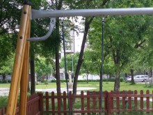 За опасни люлки предупреди пловдивчанин