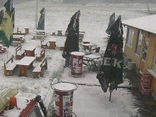 Сняг вали на хижа "Здравец", в Пловдив само 6 градуса
