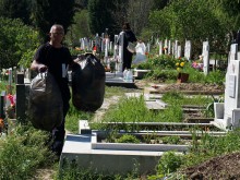 Върнаха покойница от гроба, нямала смъртен акт