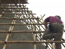 В Хонконг строят небостъргачи с помощта на бамбук