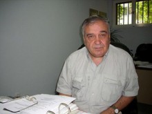 Наследници на Вапцаров ще съдят държавата