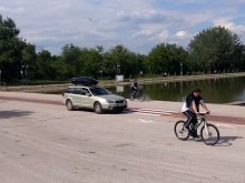 Варненец "превзе" Гребната база с лек автомобил