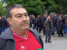 Бащата на един от битите в Раднево: Партии са виновни за агресията