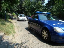 Крупна кражба от жилище разследват полицаи