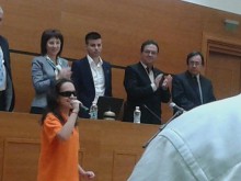 Незрящата Мартина вдигна на крака пловдивските общински съветници