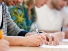 На матурата в сряда: Ванката Вазов, Dim4ou, Смирненски или Далчев?