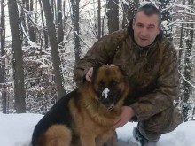 Арестуваният полицай и убитите му родители живеели като Гераците