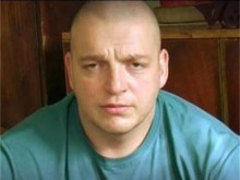 Свестяват с урина пребит наркодилър