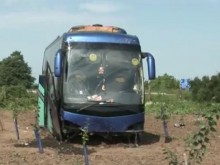 Автобус катастрофира край Силистра, десет пострадали