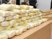 Задържаха българин на летището в Берлин заради 21 килограма хероин