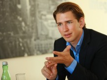 Курц: Европа да вземе пример от Австралия за бежанците