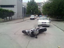 Моторист е в болница след катастрофа в Пловдив