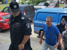 Издирваната за кражба на картини британска двойка пътувала спокойно по света
