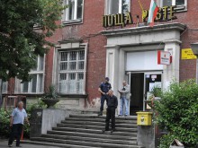Стана ясно колко пари са откраднати при обира на пощата в Хасково, много са