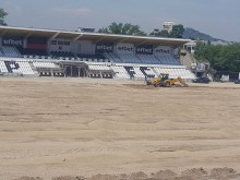 Полагат дренажните тръби на Лаута