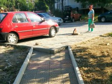Кой ли архитект е планирал този връх на глупостта?