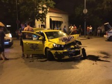 Трима пострадаха при тежка катастрофа в "Кючука"