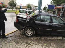 33-годишен е шофьорът, запратил "БМВ"-то си в спирката на бул. "Цариградско шосе"