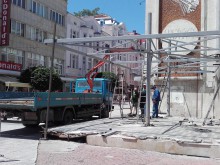 Все пак правят ново заведение до бившия хотел "България" на Главната