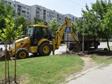 Започна изграждането на нови тротоари в "Южен"
