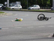 Блъснаха дете на колелото на Панаира, шофьорът избяга