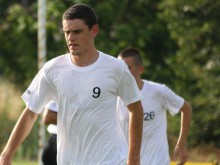 Илиан Илиев решава съдбата на юноша на Левски