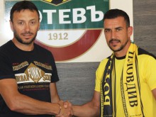 Ударно начало! Ботев разби Евроколеж с 4:1, Иван Стоянов блесна с 2 гола