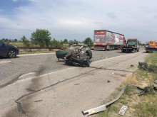 Жестока катастрофа на магистралата, жена почина, трима са ранени