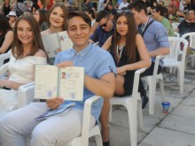 Приканват учениците, завършили тази година, да си платят здравните вноски
