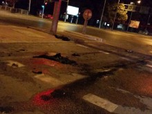 Пожарогасители и изгоряла пластмаса след пламъци по бул. "България"