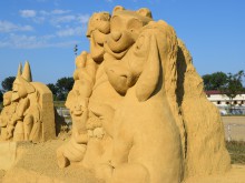 Вижте страхотните пясъчни фигури