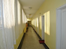 Бой със свалени гащи и обиди "животно" в дом за деца с увреждания