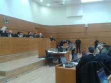 Обзавеждат спирка на "Коматевско шосе" със заслон