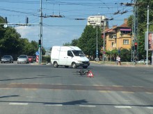 Няма ден без пътен инцидент в Пловдив! Кола блъсна велосипедист на кръстовището на ВСИ