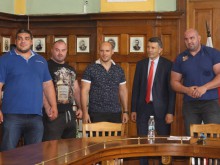 Един милиард зрители ще гледат свръхчовеци в Пловдив