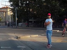 Хасковско "Ауди" едва не отнесе велосипедист на Сточна гара