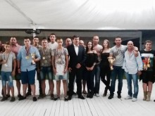 Заслужени награди за боксьорите от Първенец