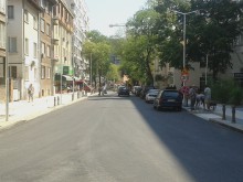 Колите тръгнаха по "Любен Каравелов", улицата е тотално преобразена