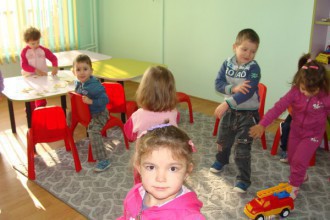 Децата все по-често проговарят на английски вместо на родния език