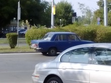 Шофьор и пътничка зарязаха колата си в лявата лента на "Мария Луиза"