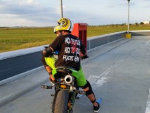 Джигитът от АМ "Тракия" се извини за "супер селяндурската си постъпка"