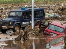 4 дни след потопа в Скопие намериха живи майка и дъщеря