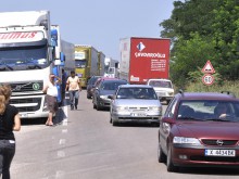 Голям трафик по граничните пунктове с Турция, вижте защо