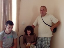 Щастлив край: Стоян и децата му имат дом. Призоваха: Помагайте на други в нужда!