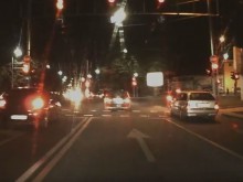Видео показа поредния самозабравил се "интелигентен" водач по улиците на Пловдив